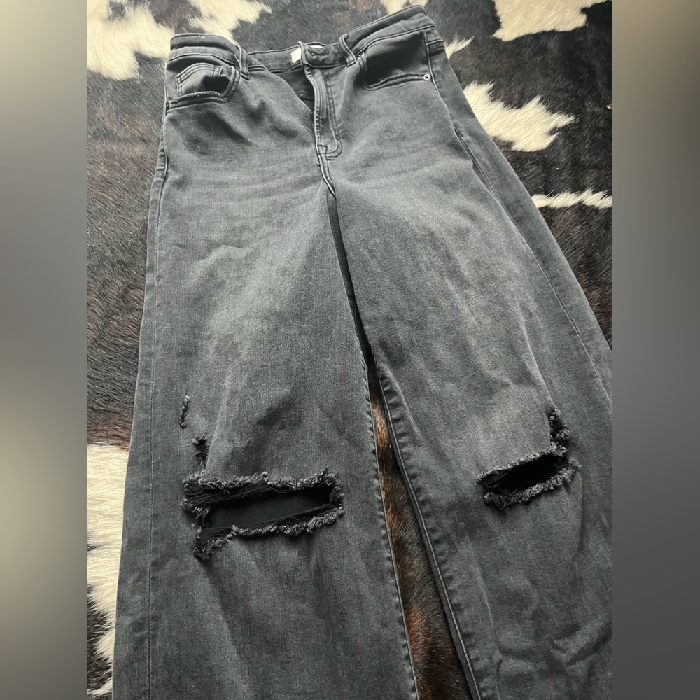 Hidden jeans size 28.